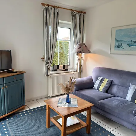 Holiday home Mit Garten In Zingst, Cleaning Included