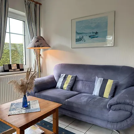 Holiday home Mit Garten In Zingst, Cleaning Included