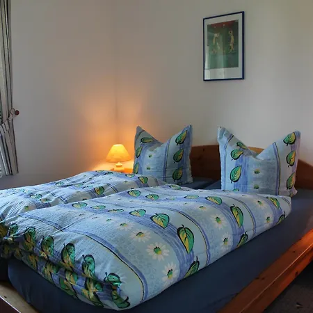 Mit Garten In Zingst, Cleaning Included Holiday home *