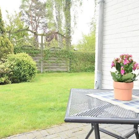 Mit Garten In Zingst, Cleaning Included Holiday home Zingst