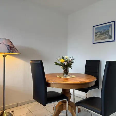 Mit Garten In Zingst, Cleaning Included *